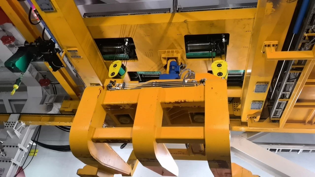 匠心制造 PA旗舰厅官网UNI800助力大国重器钢铁“穿山甲”